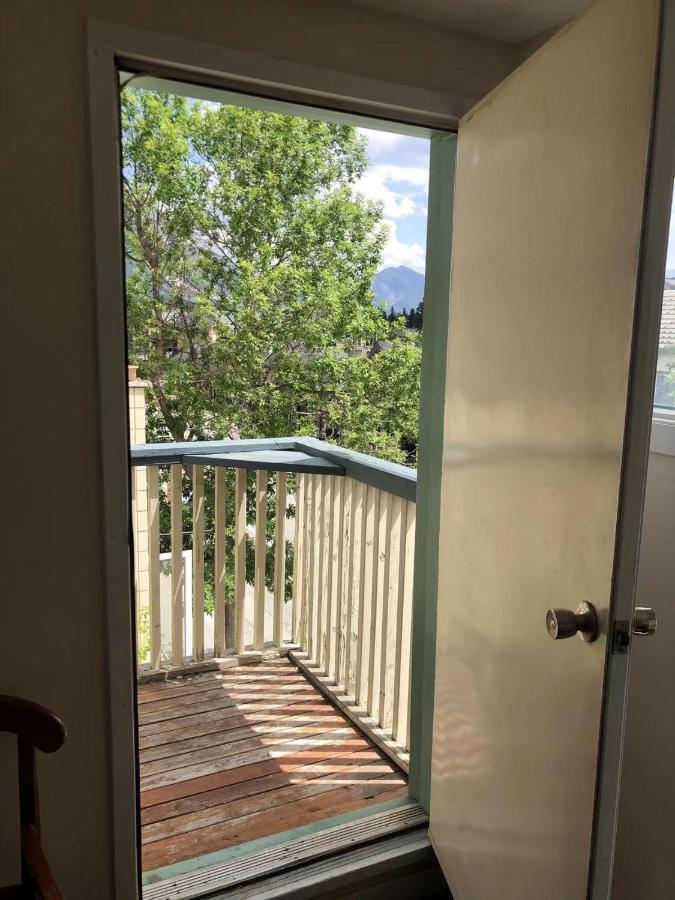 Ferienwohnung Unit #302 Mountain View 2 Beds In Dt Canmore Exterior foto
