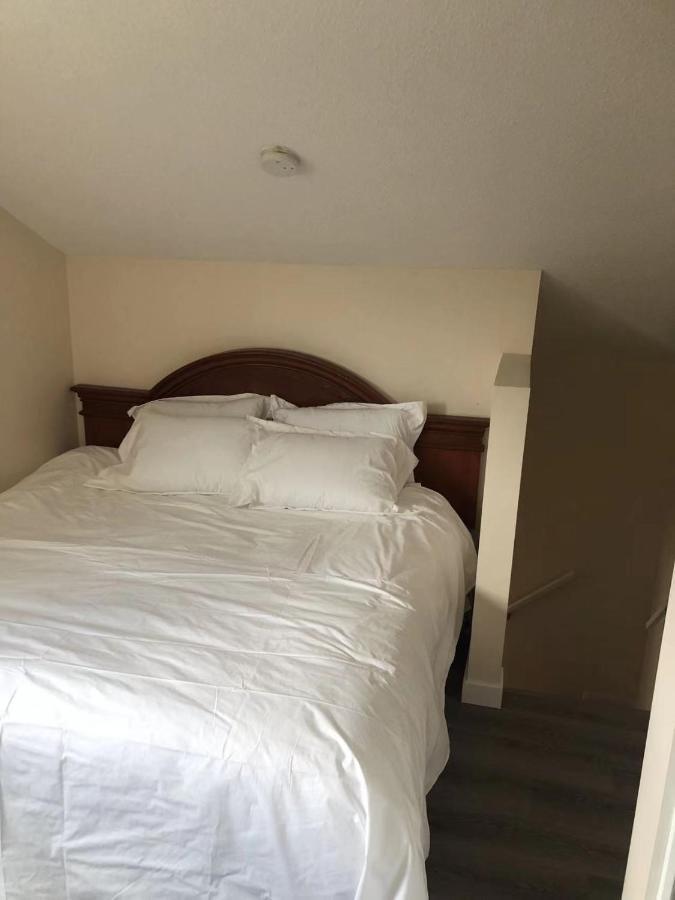 Ferienwohnung Unit #302 Mountain View 2 Beds In Dt Canmore Exterior foto