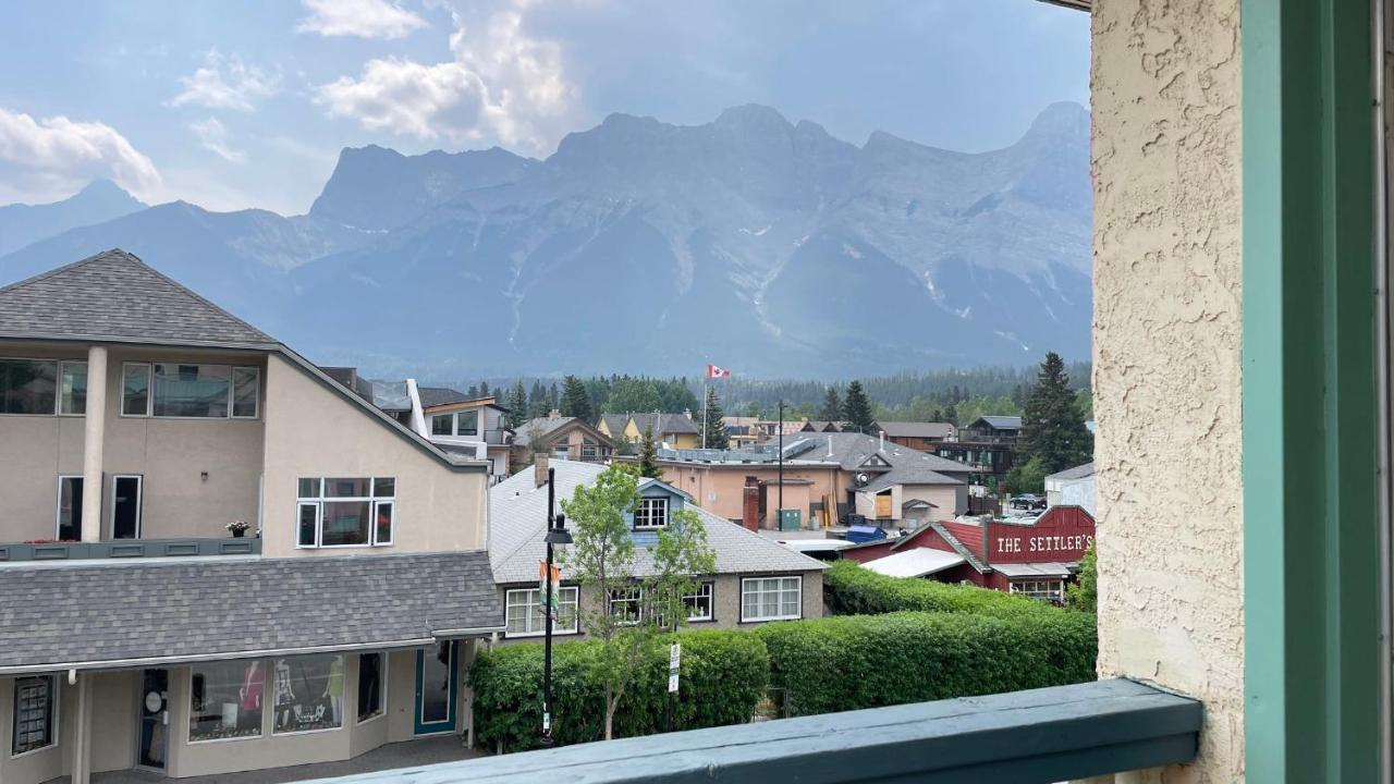 Ferienwohnung Unit #302 Mountain View 2 Beds In Dt Canmore Exterior foto